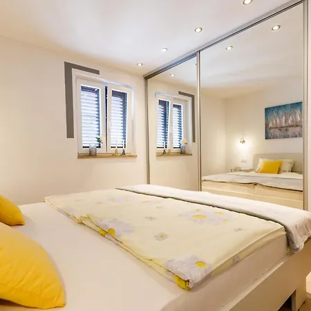 Apartment Castel *